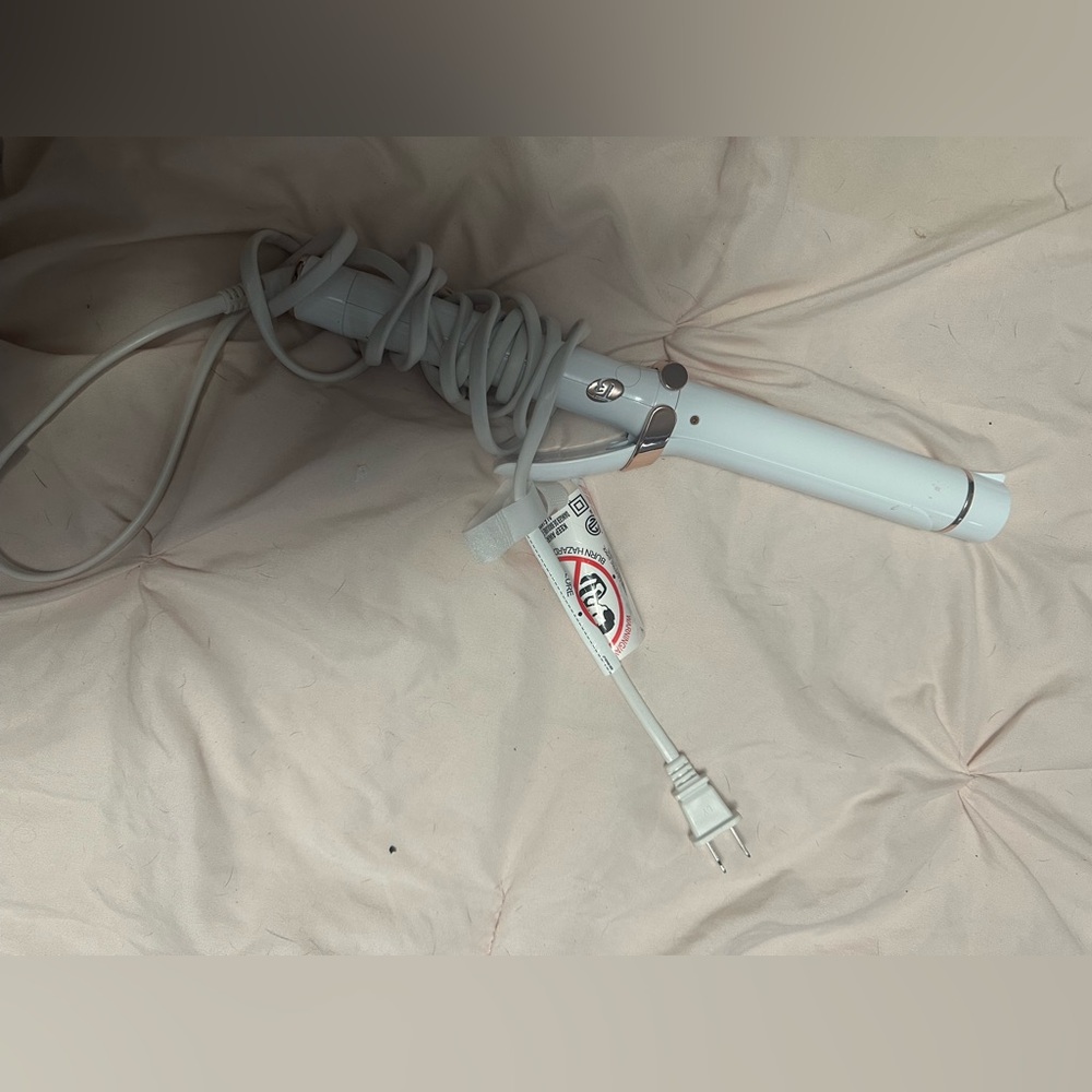 T3 White Curling Iron Never Used